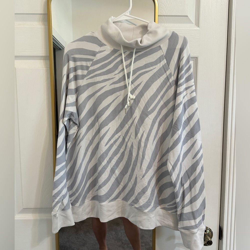 **Summersalt Top** NWT